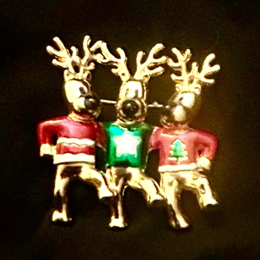 Vintage AJC Dancing Reindeer Christmas Pin Brooch Enameled A.J.C. *